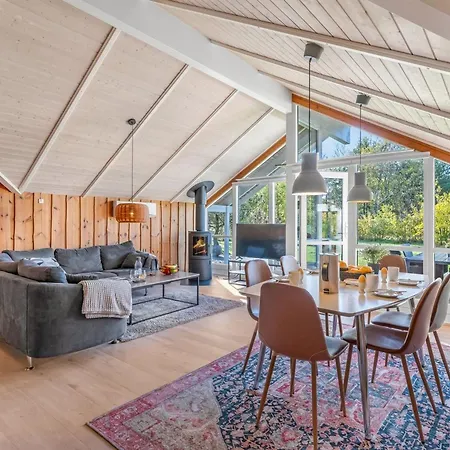 Bole - 10km From The Sea By Interhome Oster Vrogum