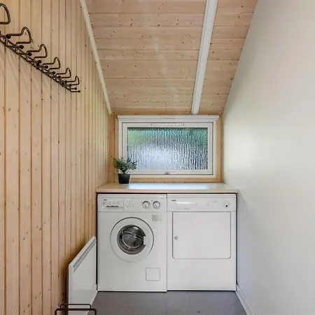 Bole - 10km From The Sea By Interhome Oster Vrogum